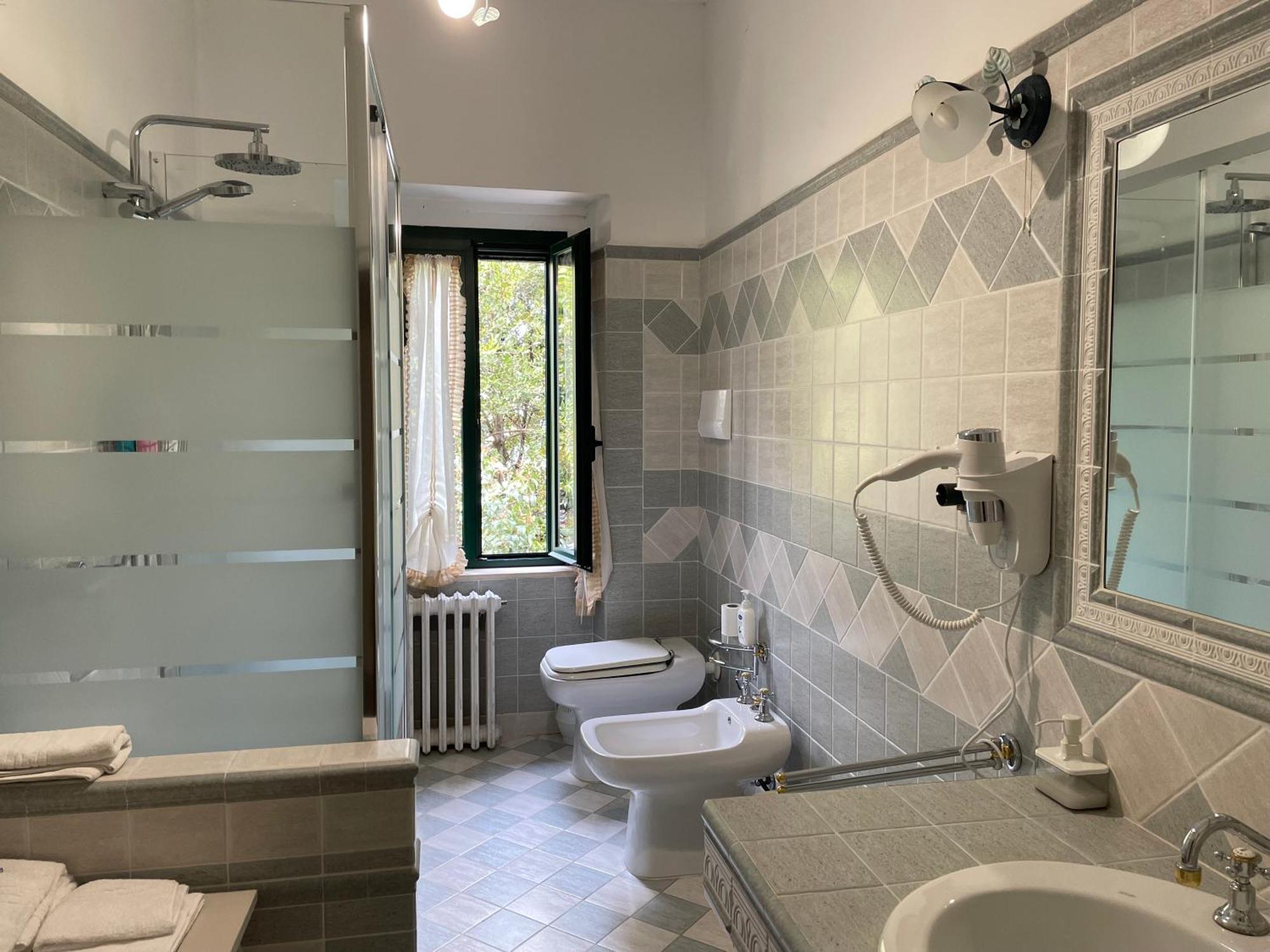 Villa Berghella Montesilvano Marina Buitenkant foto