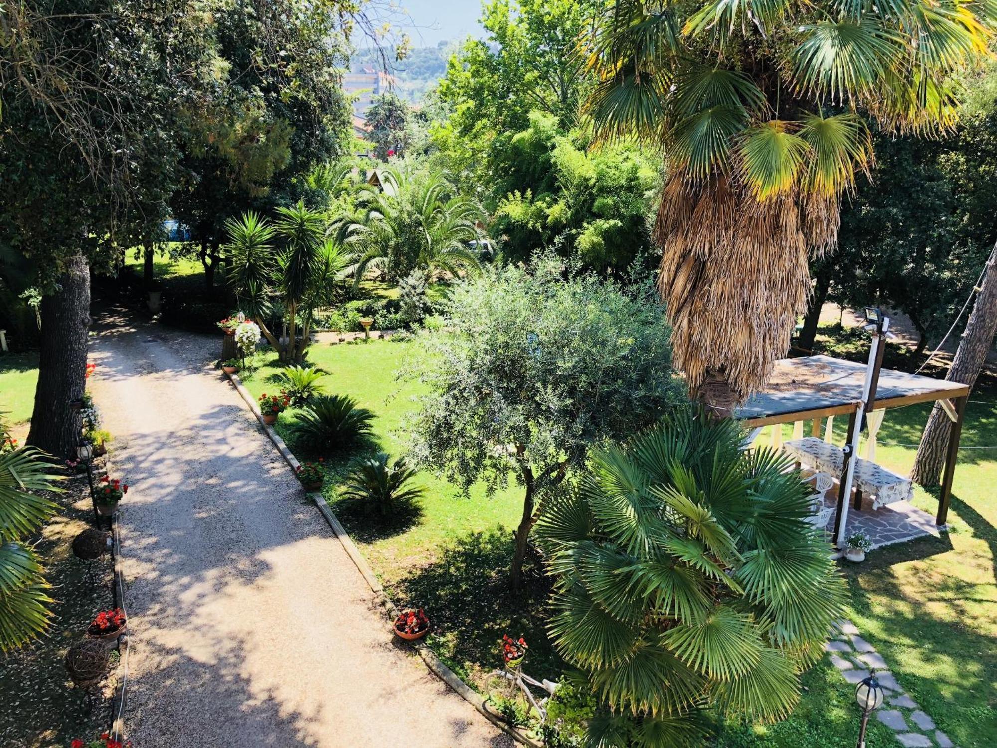 Villa Berghella Montesilvano Marina Buitenkant foto