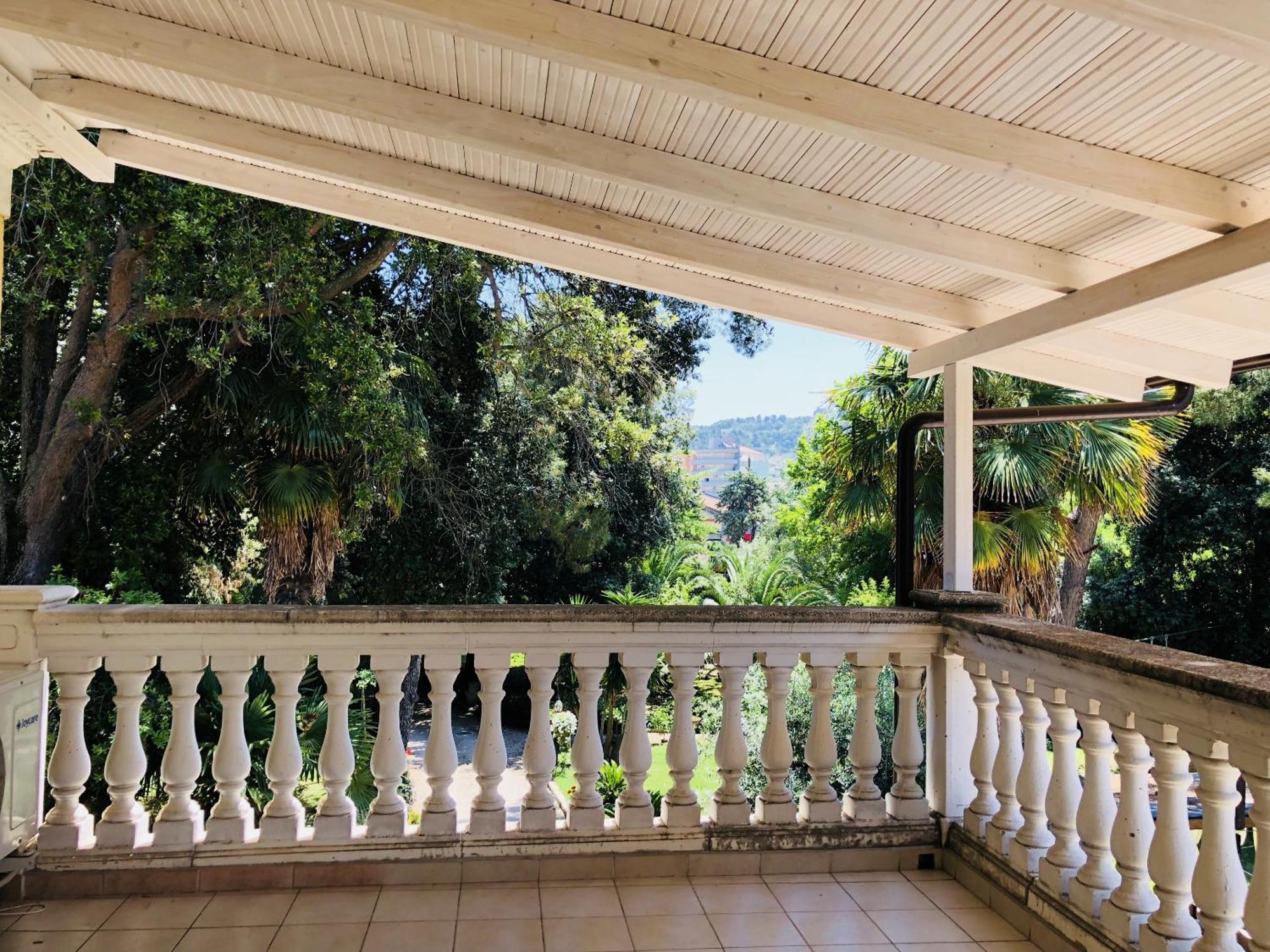 Villa Berghella Montesilvano Marina Buitenkant foto